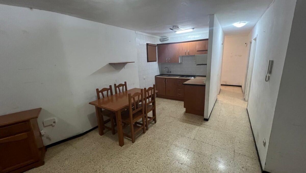 WhatsApp Image 2025-12-18 at 23.27.50 (2)